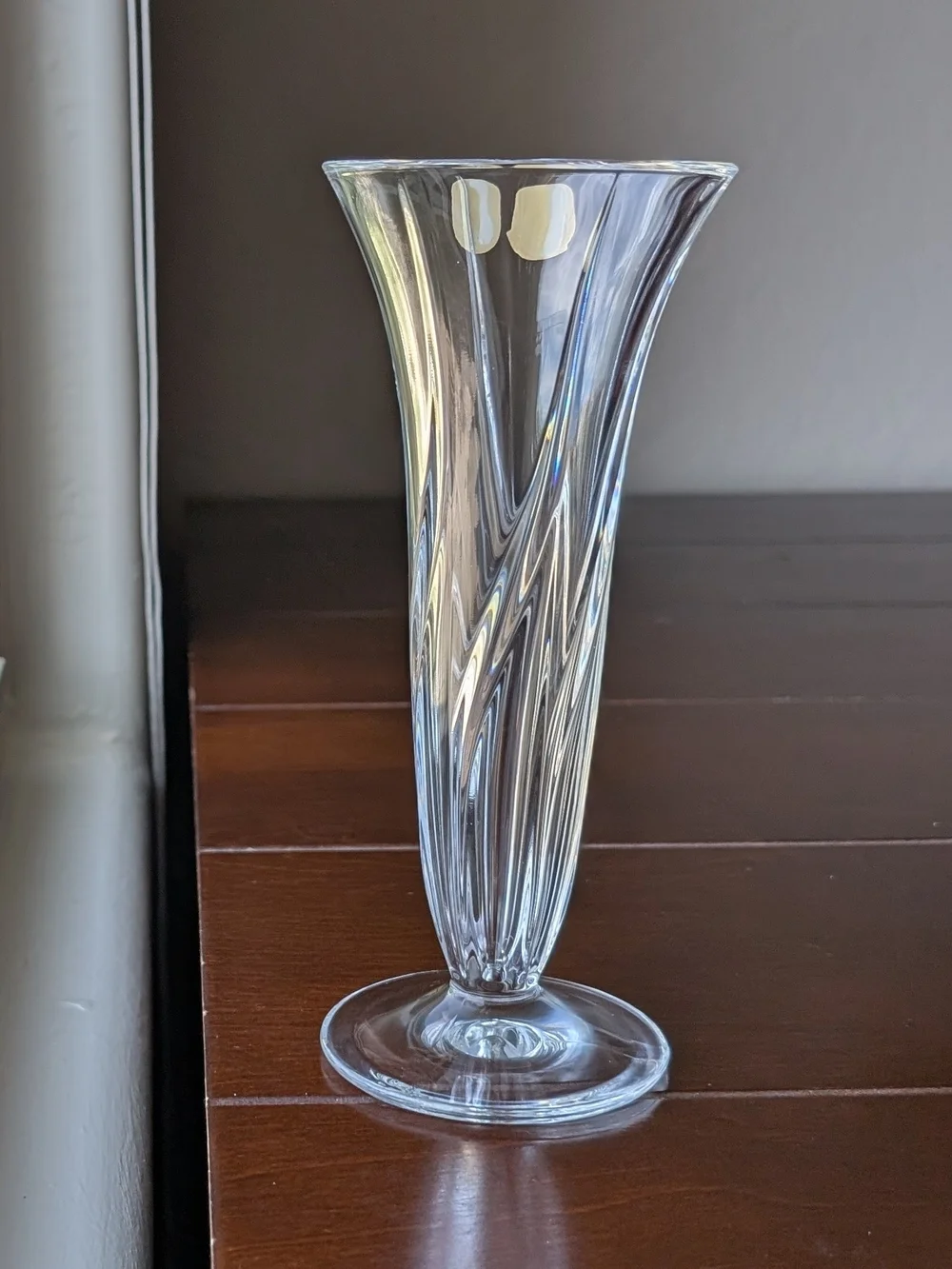Bohemian Clear Leaded Crystal Swirled Glass Bud Vase 8 Inches Tulip/Trumpet